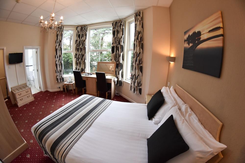 The Mayfair Hotel Борнмът Екстериор снимка